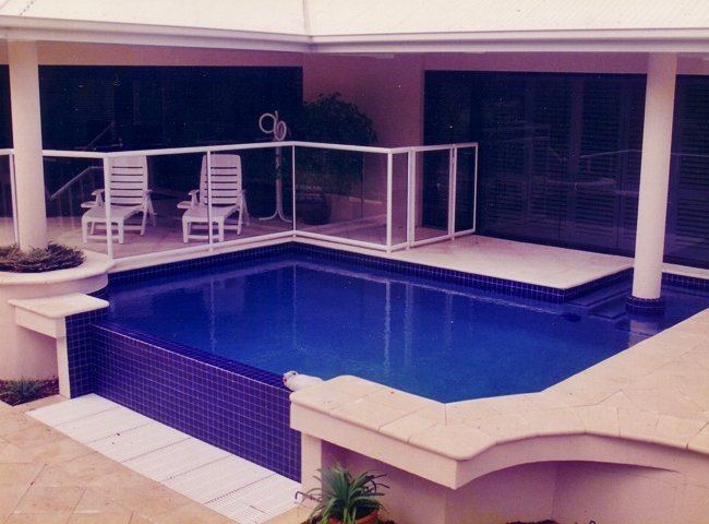 PACIFIC-PISCINA INTERIOARA CU REVARSARE